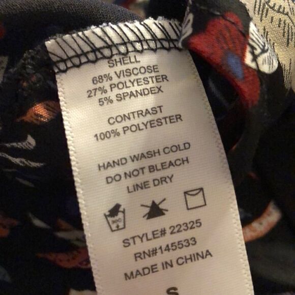 W5 Black Floral Embroidered Tee - Picture 6 of 6